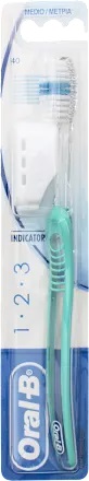 Oral-B - Spazzolino 123 Indicator - Setole medie 2 pezzi - Farmacia di Regoledo Srl